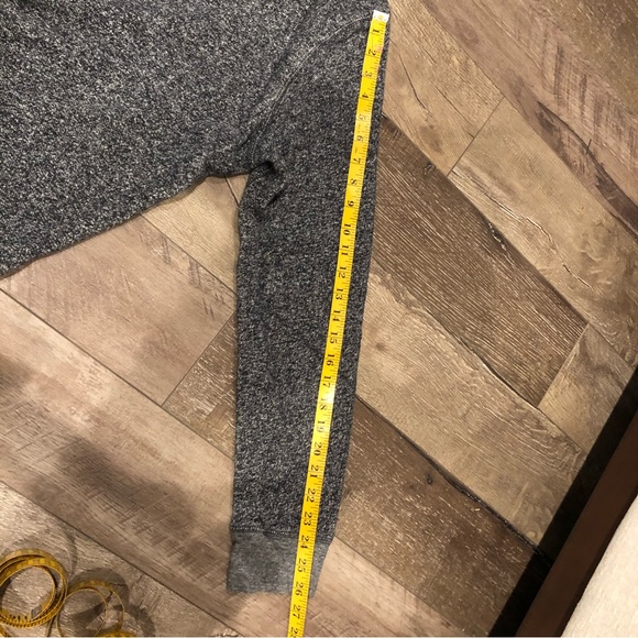 Vintage Roots Canada Sweatshirt - Picture 12 of 12